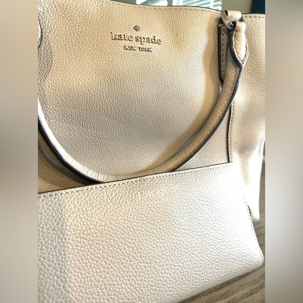 Kate Spade pearl gray Shoulder Bag with wallet